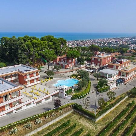 Il Parco Sul Mare Resort & Spa Tortoreto ภายนอก รูปภาพ