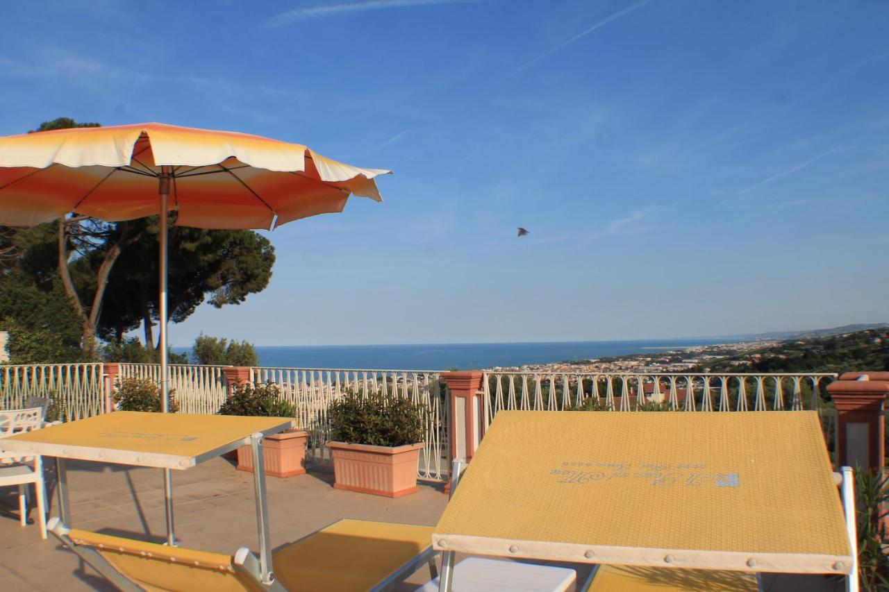 Il Parco Sul Mare Resort & Spa Tortoreto ภายนอก รูปภาพ