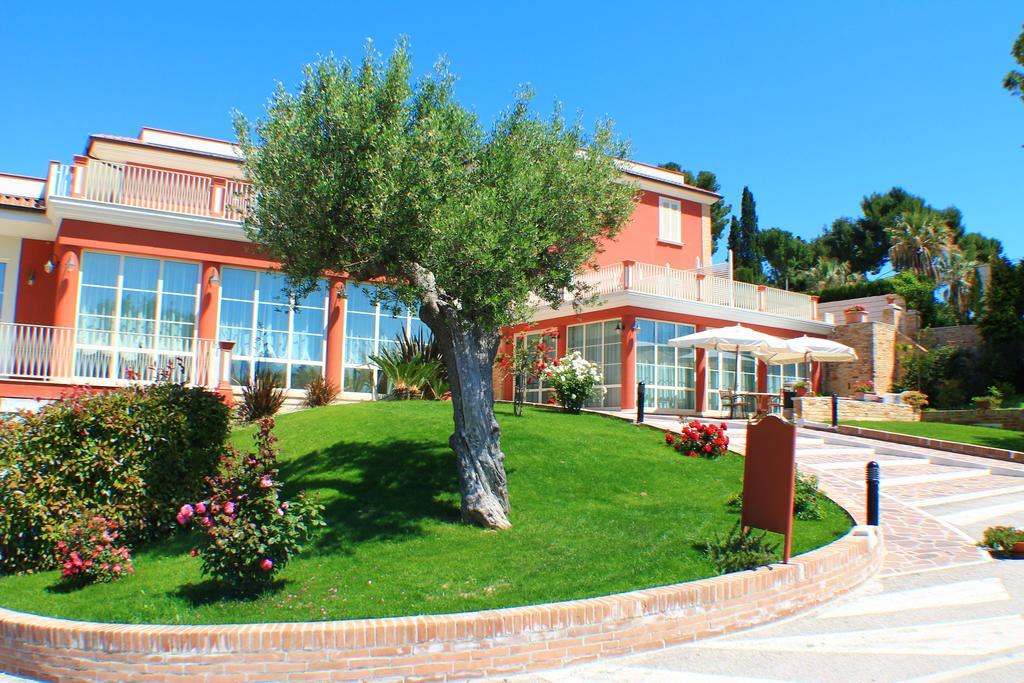 Il Parco Sul Mare Resort & Spa Tortoreto ภายนอก รูปภาพ