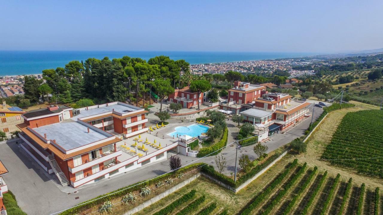Il Parco Sul Mare Resort & Spa Tortoreto ภายนอก รูปภาพ